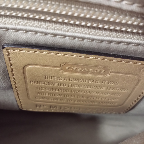 Coach Leather Medium Tan Turnlock Handbag Purse - Picture 6 of 7